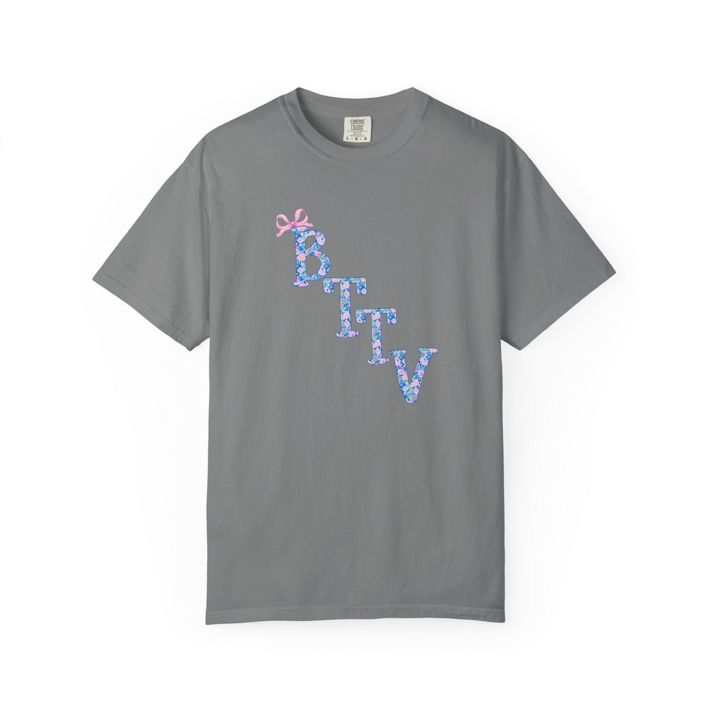 BTTV CUTSIE — Cute Pastel Graphic Tee with Bow Accent