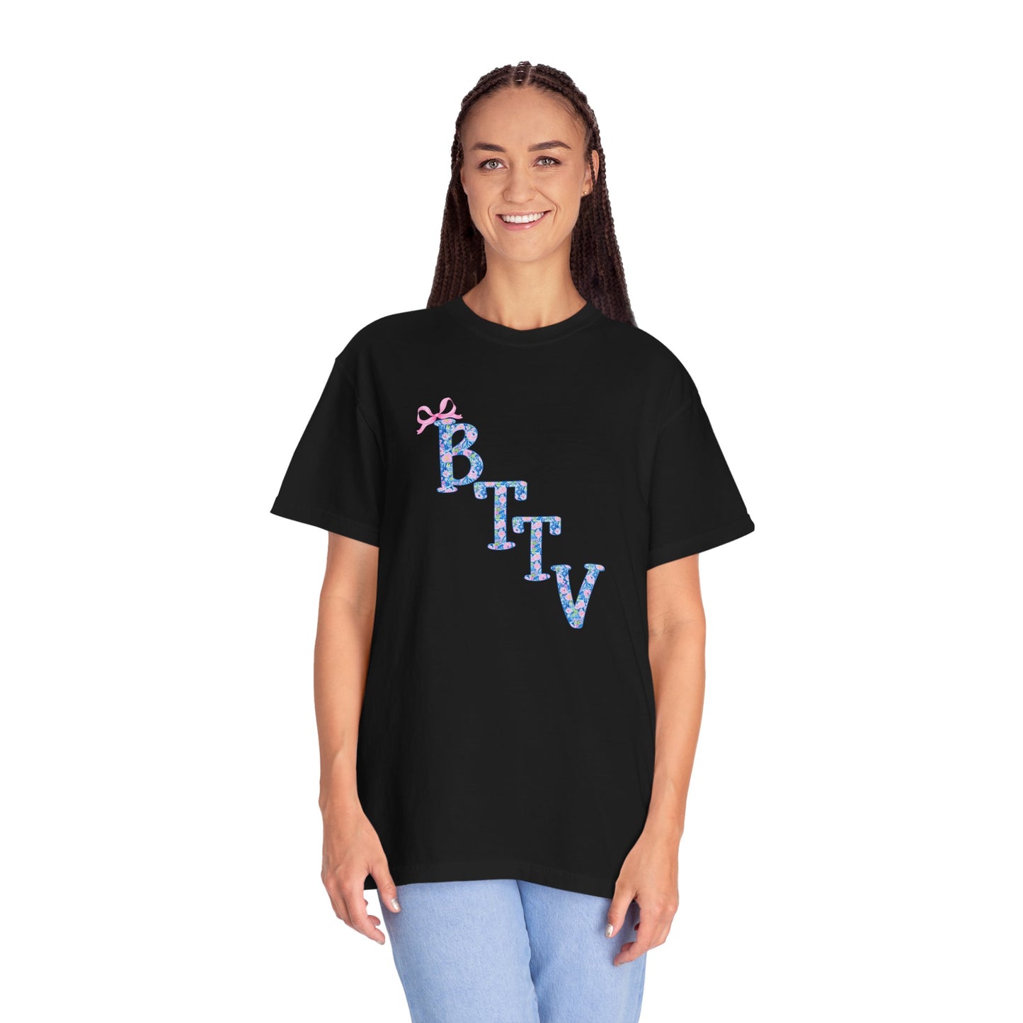 BTTV CUTSIE — Cute Pastel Graphic Tee with Bow Accent