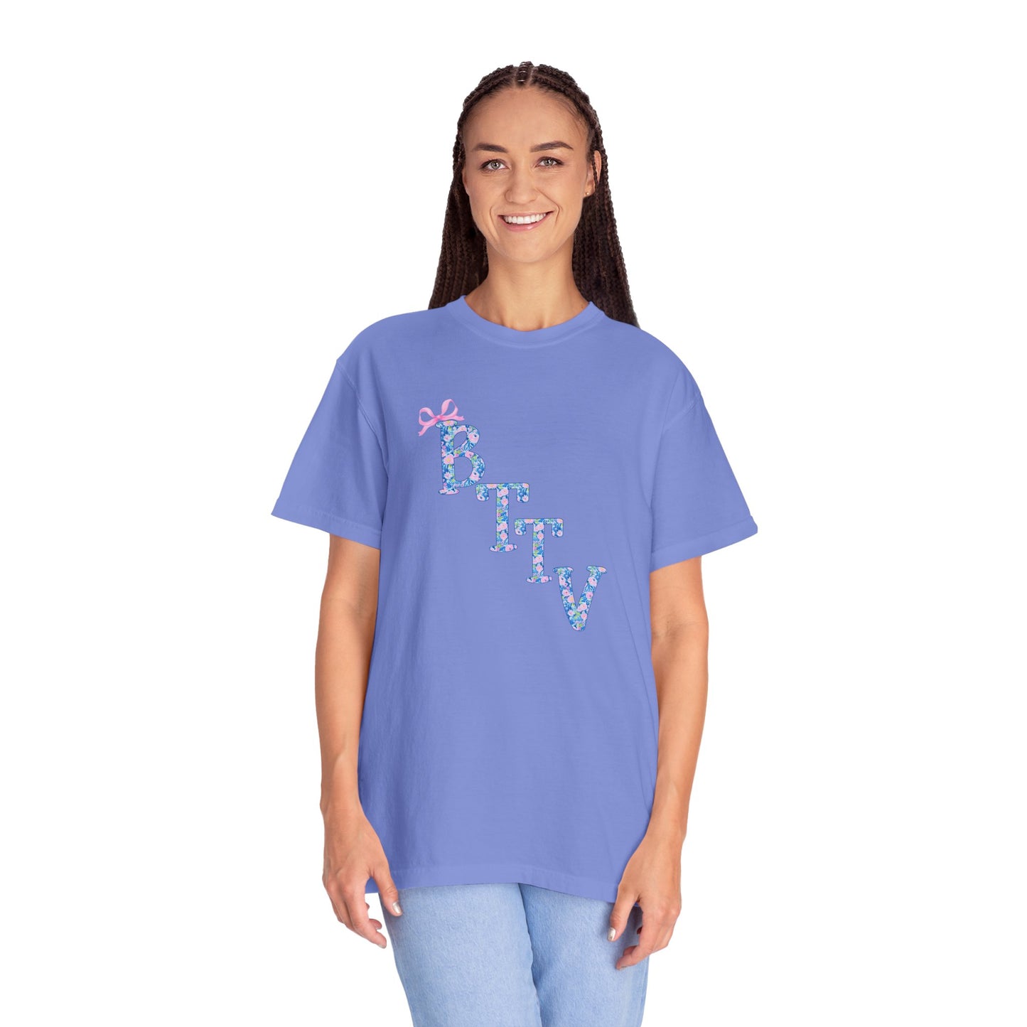 BTTV CUTSIE — Cute Pastel Graphic Tee with Bow Accent